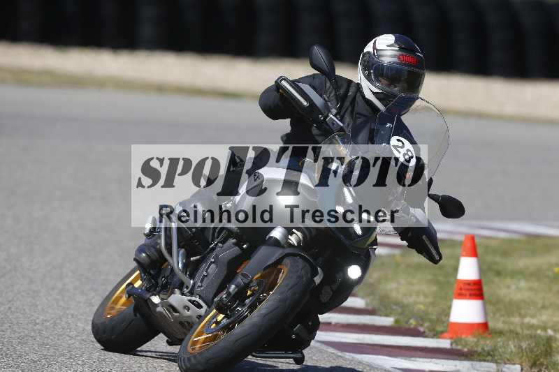 /01 02.04.2026 MAZ ADR/Gruppe rot/28